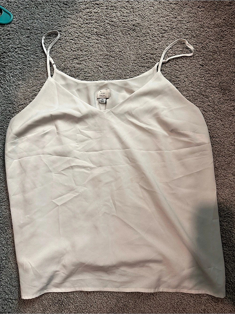 A New Day Satin V-Neck Tank Top White XL